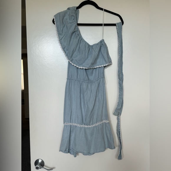 Saylor Haney One Shoulder Ruffle Lace Mini Dress, XS - Picture 4 of 9